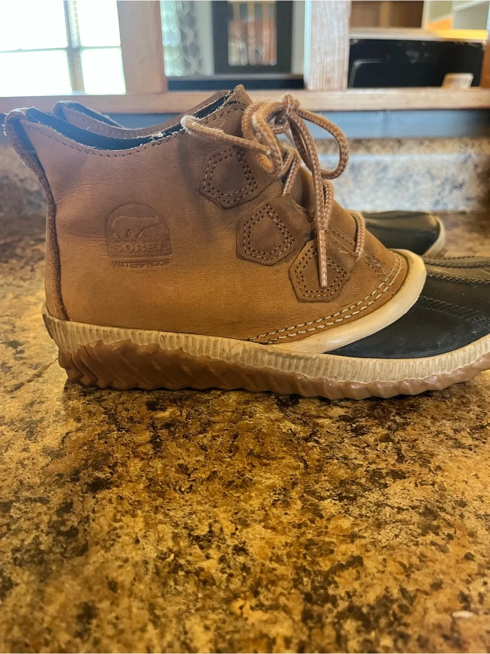Sorel‎ Leather Lace-Up Casual Boots - Brown & Tan